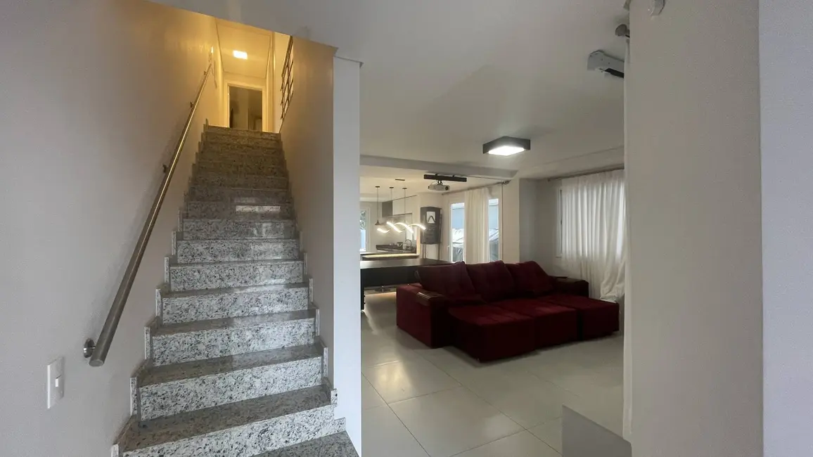 Foto 2 de Casa com 4 quartos à venda, 189m2 em Jurerê, Florianopolis - SC