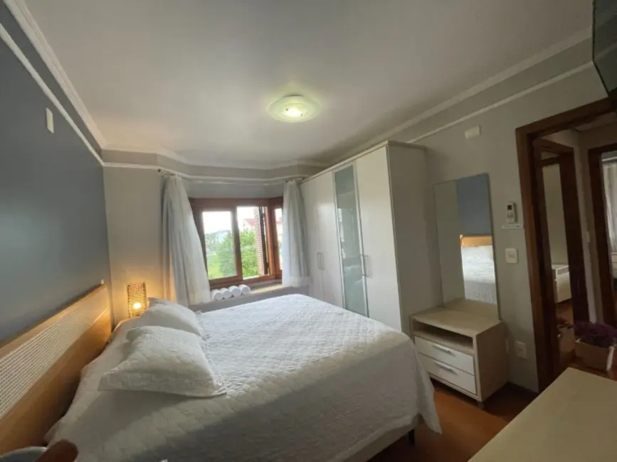 Foto 41 de Casa com 6 quartos para alugar, 320m2 em Jurerê, Florianopolis - SC