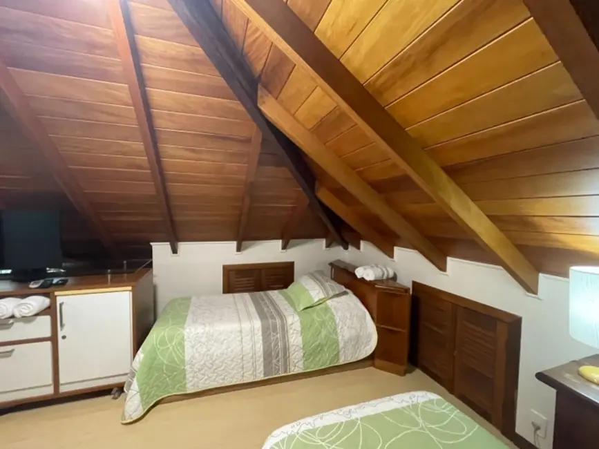 Foto 48 de Casa com 6 quartos para alugar, 320m2 em Jurerê, Florianopolis - SC