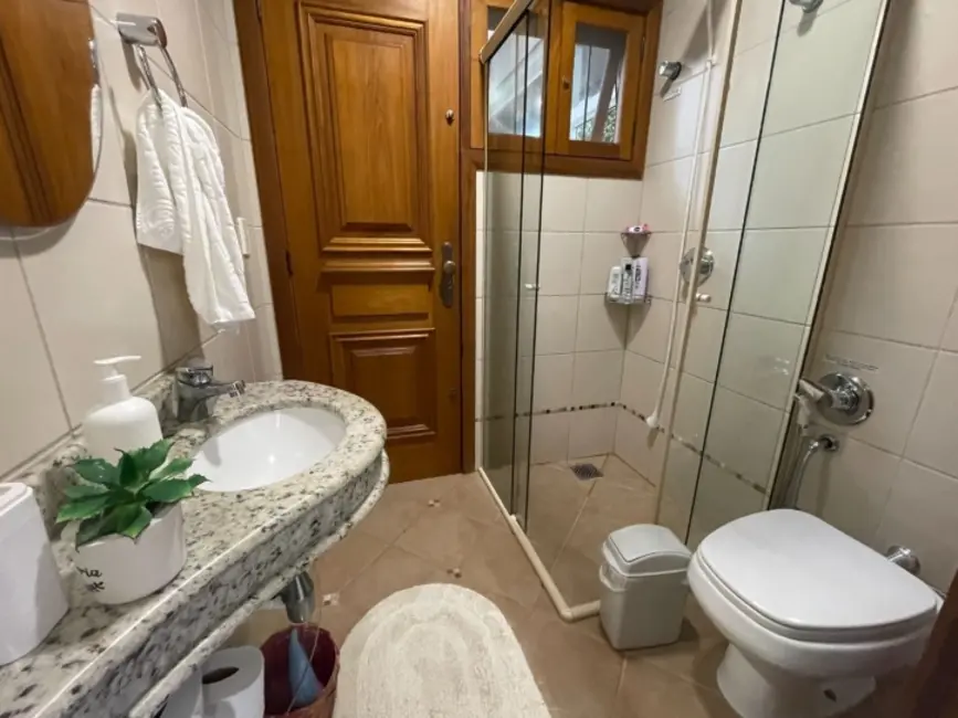 Foto 14 de Casa com 6 quartos para alugar, 320m2 em Jurerê, Florianopolis - SC