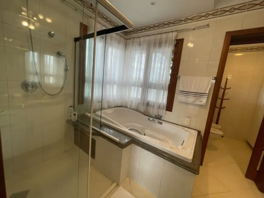 Foto 28 de Casa com 6 quartos para alugar, 320m2 em Jurerê, Florianopolis - SC