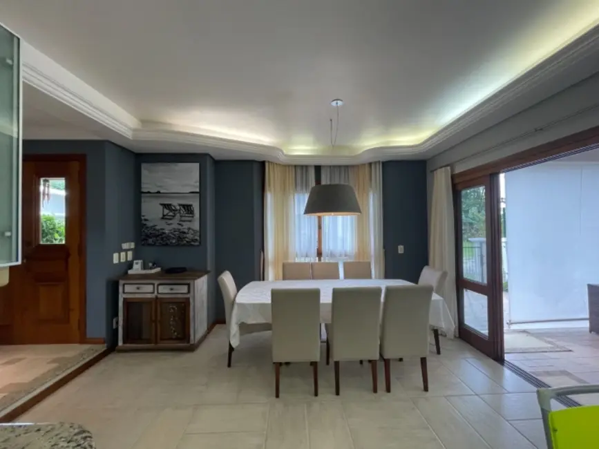 Foto 10 de Casa com 6 quartos para alugar, 320m2 em Jurerê, Florianopolis - SC
