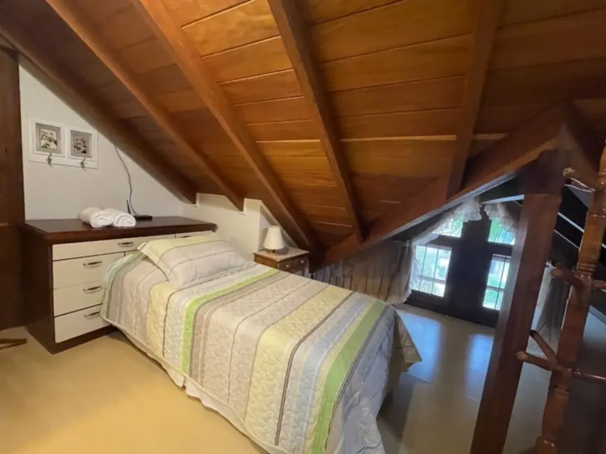 Foto 45 de Casa com 6 quartos para alugar, 320m2 em Jurerê, Florianopolis - SC