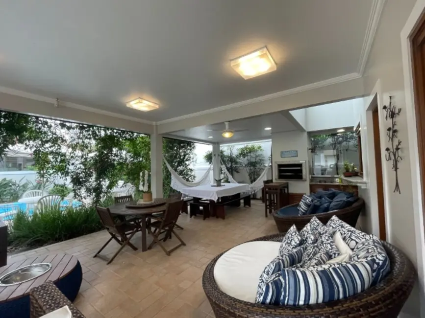 Casa com 6 quartos para alugar, 320m2 em Jurerê, Florianopolis - SC - imagem 8 Foto 8 de Casa com 6 quartos para alugar, 320m2 em Jurerê, Florianopolis - SC