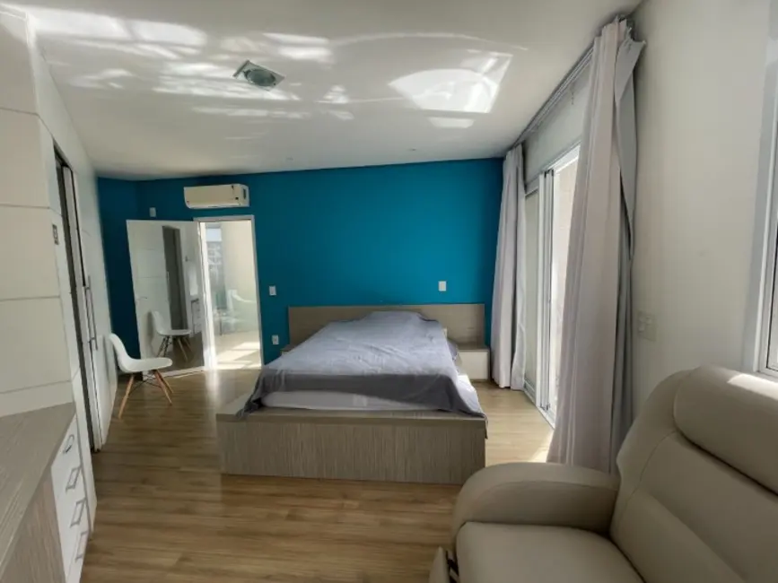 Foto 21 de Casa com 4 quartos para alugar, 400m2 em Jurerê, Florianopolis - SC