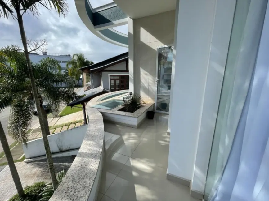 Foto 28 de Casa com 4 quartos para alugar, 400m2 em Jurerê, Florianopolis - SC