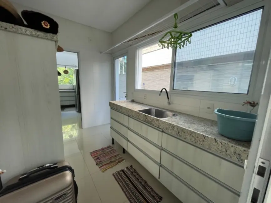 Foto 38 de Casa com 4 quartos para alugar, 400m2 em Jurerê, Florianopolis - SC