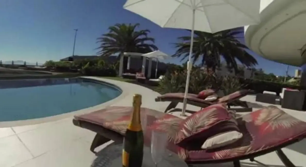 Foto 3 de Casa com 5 quartos à venda, 1600m2 em Jurerê Internacional, Florianopolis - SC