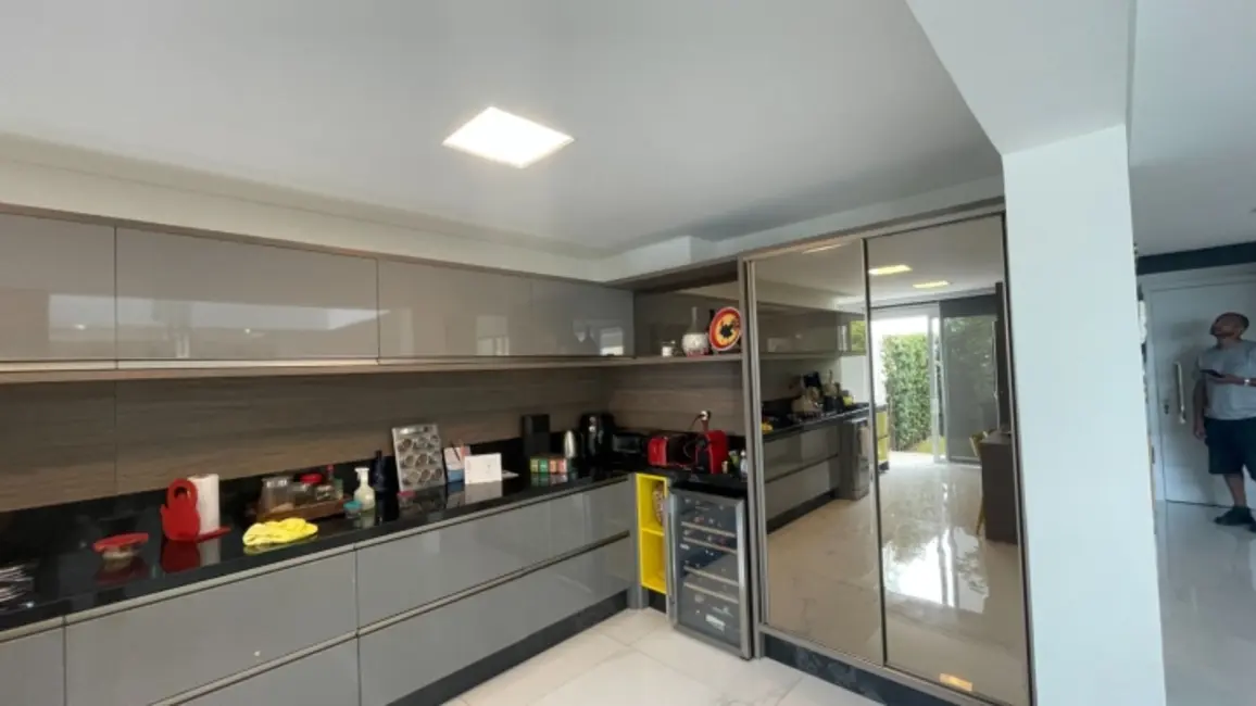 Foto 9 de Apartamento com 4 quartos à venda, 240m2 em Canasvieiras, Florianopolis - SC