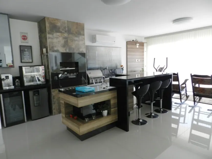 Foto 4 de Casa com 4 quartos à venda, 540m2 em João Paulo, Florianopolis - SC