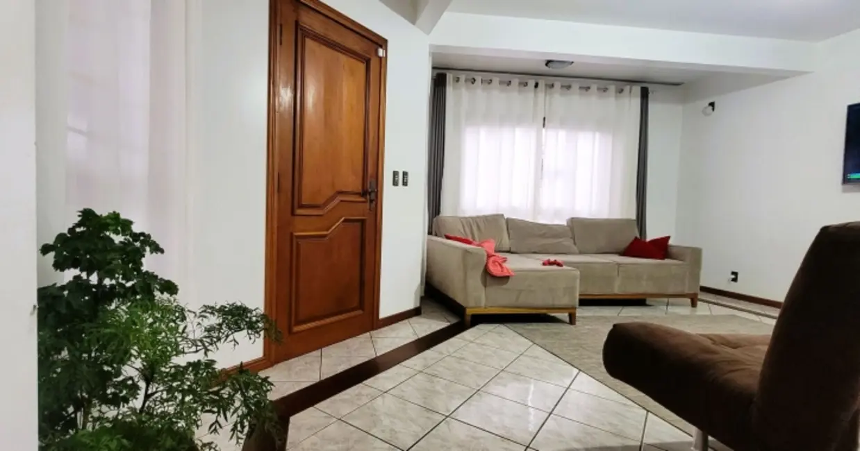 Foto 2 de Casa com 3 quartos à venda, 300m2 em Canasvieiras, Florianopolis - SC