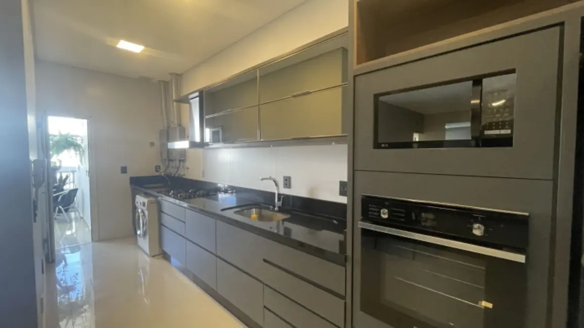 Apartamento com 3 quartos para alugar, 141m2 em Canasvieiras, Florianopolis - SC - imagem 7 Foto 7 de Apartamento com 3 quartos para alugar, 141m2 em Canasvieiras, Florianopolis - SC