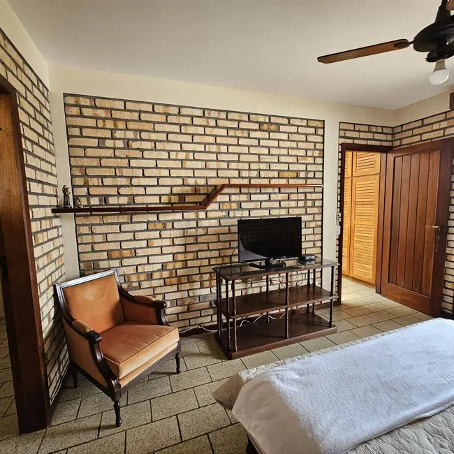 Casa com 4 quartos para alugar, 280m2 em Jurerê Internacional, Florianopolis - SC - imagem 5 Foto 5 de Casa com 4 quartos para alugar, 280m2 em Jurerê Internacional, Florianopolis - SC