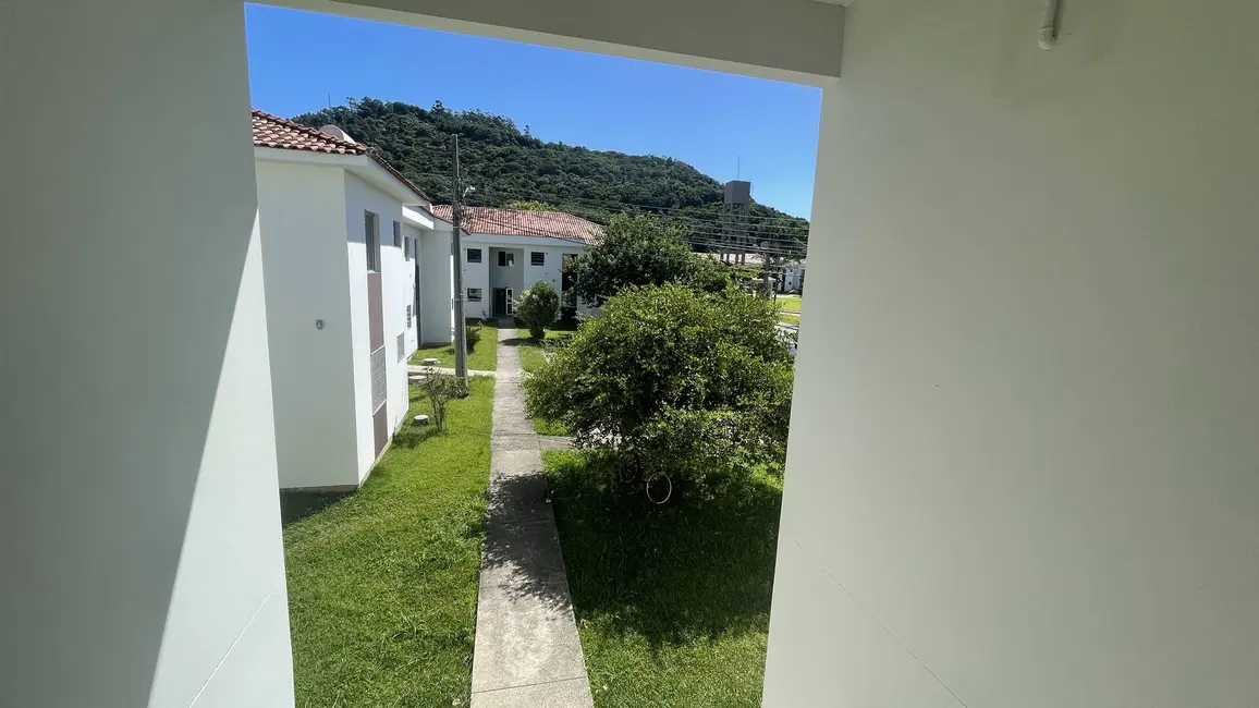 Foto 2 de Apartamento com 2 quartos para alugar, 50m2 em Canasvieiras, Florianopolis - SC