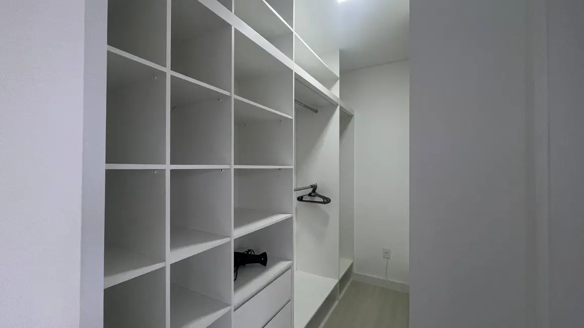 Foto 8 de Apartamento com 3 quartos para alugar, 143m2 em Canasvieiras, Florianopolis - SC