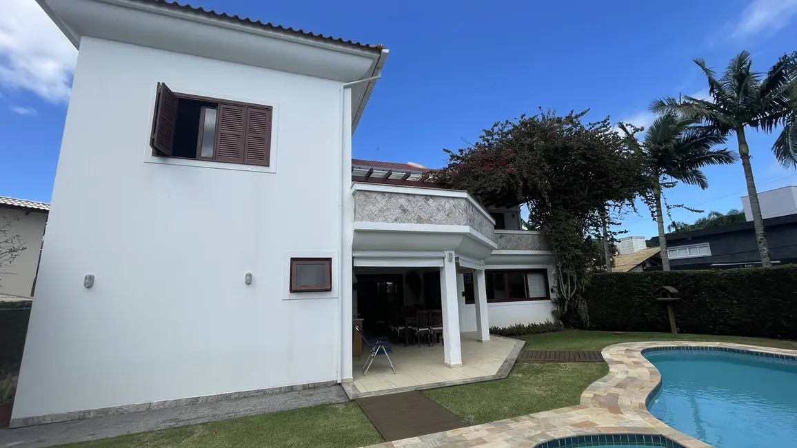 Casa com 6 quartos à venda, 548m2 em Jurerê Internacional, Florianopolis - SC - imagem 3 Foto 3 de Casa com 6 quartos à venda, 548m2 em Jurerê Internacional, Florianopolis - SC