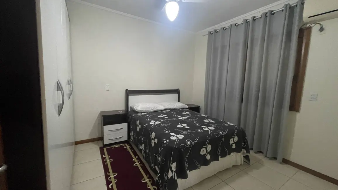 Casa com 4 quartos para alugar, 290m2 em Jurerê Internacional, Florianopolis - SC - imagem 9 Foto 9 de Casa com 4 quartos para alugar, 290m2 em Jurerê Internacional, Florianopolis - SC