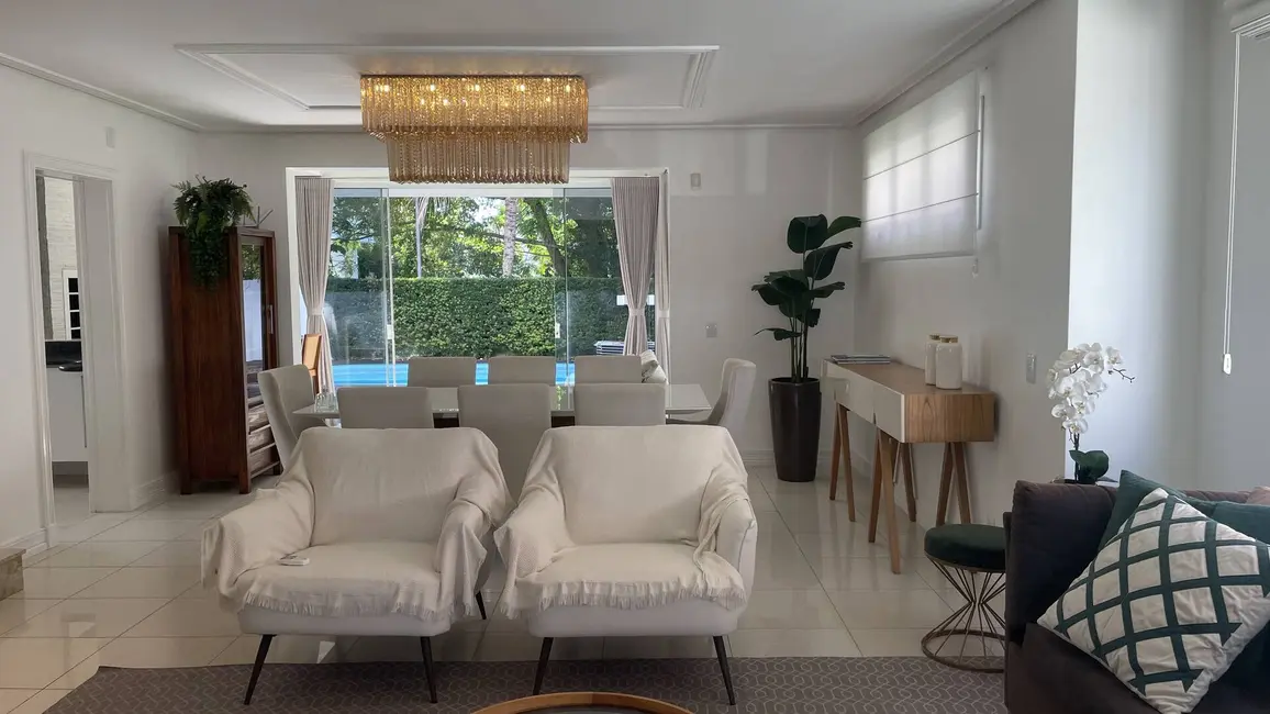 Casa com 4 quartos para alugar, 320m2 em Jurerê, Florianopolis - SC - imagem 9 Foto 9 de Casa com 4 quartos para alugar, 320m2 em Jurerê, Florianopolis - SC