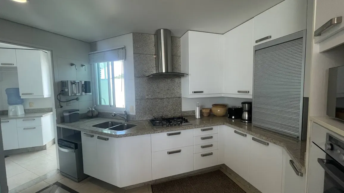 Cobertura com 3 quartos para alugar, 150m2 em Jurerê Internacional, Florianopolis - SC - imagem 7 Foto 7 de Cobertura com 3 quartos para alugar, 150m2 em Jurerê Internacional, Florianopolis - SC