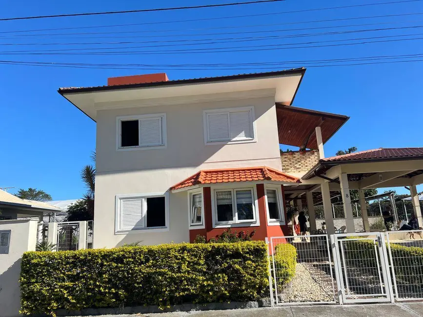 Foto 1 de Casa com 4 quartos à venda, 630m2 em Sambaqui, Florianopolis - SC