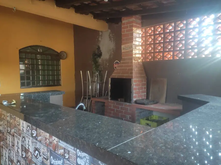 Foto 6 de Casa com 3 quartos à venda, 195m2 em Giovani Lunardelli, Londrina - PR