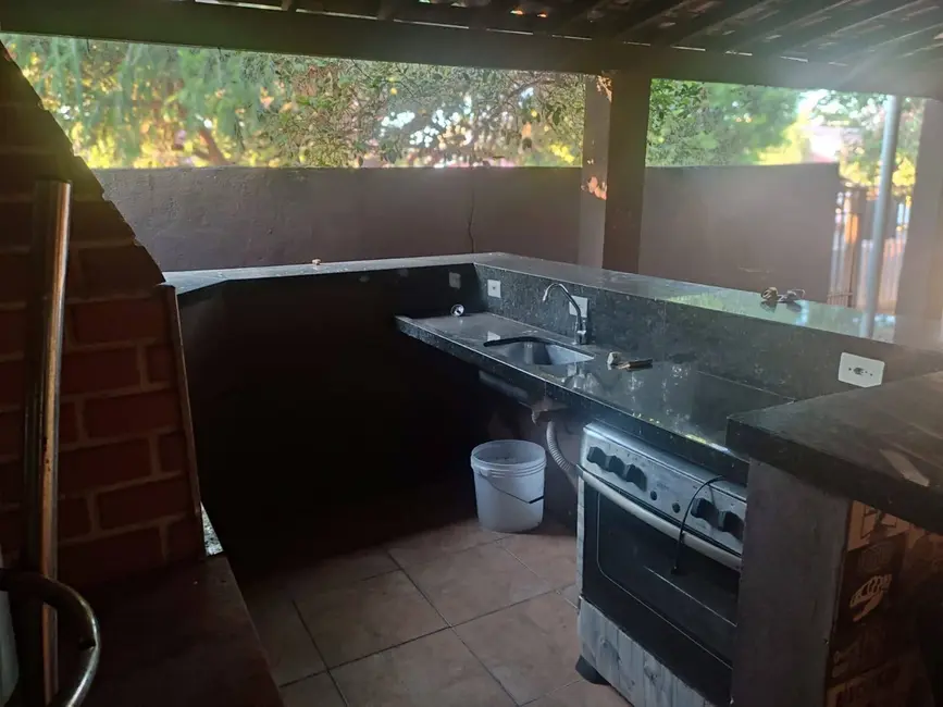 Foto 8 de Casa com 3 quartos à venda, 195m2 em Giovani Lunardelli, Londrina - PR