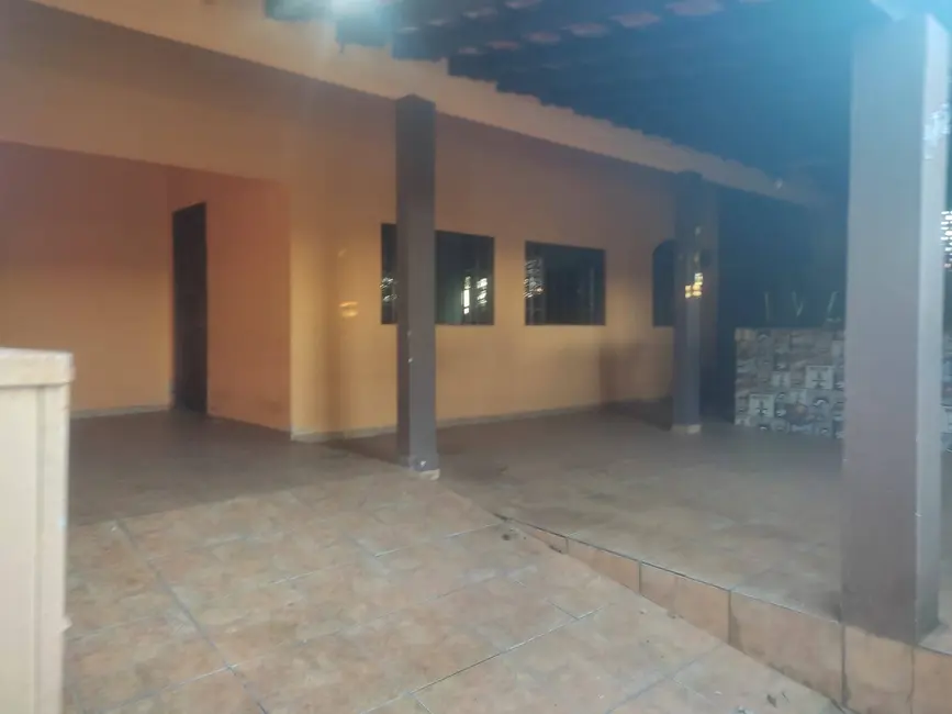 Foto 3 de Casa com 3 quartos à venda, 195m2 em Giovani Lunardelli, Londrina - PR