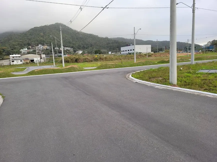 Terreno / Lote à venda, 450m2 em Vargem Grande, Florianopolis - SC - imagem 9 Foto 9 de Terreno / Lote à venda, 450m2 em Vargem Grande, Florianopolis - SC