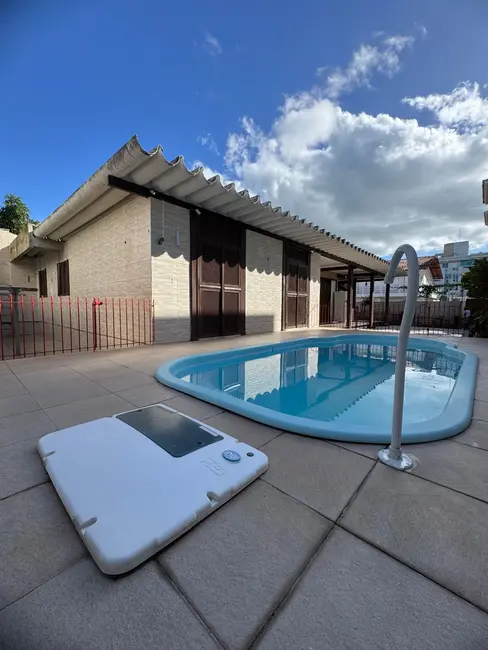 Foto 2 de Casa com 4 quartos à venda, 173m2 em Canasvieiras, Florianopolis - SC