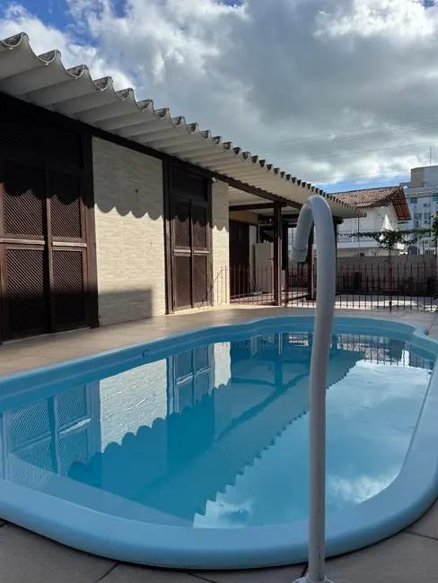 Foto 1 de Casa com 4 quartos à venda, 173m2 em Canasvieiras, Florianopolis - SC