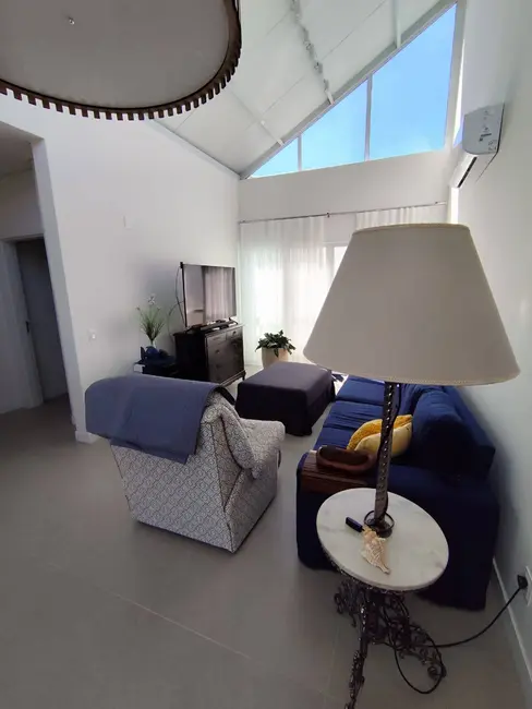 Foto 6 de Casa com 2 quartos para alugar, 175m2 em Daniela, Florianopolis - SC