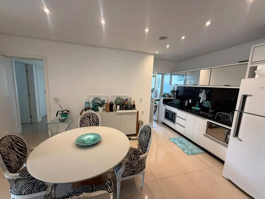 Apartamento com 3 quartos para alugar, 90m2 em Jurerê, Florianopolis - SC - imagem 9 Foto 9 de Apartamento com 3 quartos para alugar, 90m2 em Jurerê, Florianopolis - SC