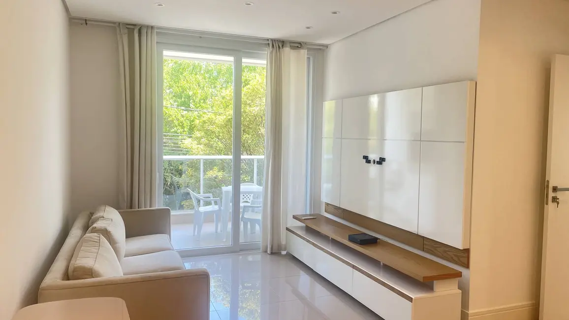 Foto 1 de Apartamento com 3 quartos para alugar, 90m2 em Jurerê, Florianopolis - SC
