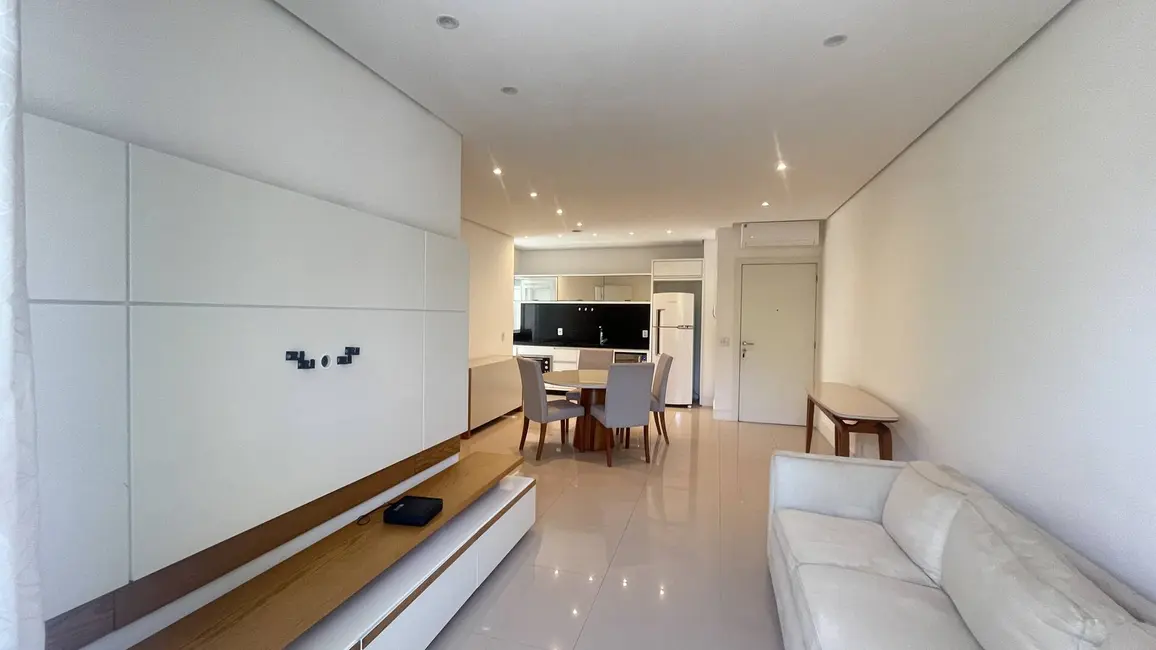 Foto 2 de Apartamento com 3 quartos para alugar, 90m2 em Jurerê, Florianopolis - SC