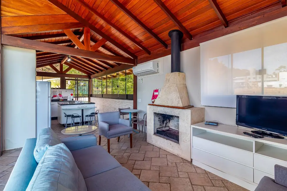 Apartamento com 3 quartos para alugar, 280m2 em Canasvieiras, Florianopolis - SC - imagem 8 Foto 8 de Apartamento com 3 quartos para alugar, 280m2 em Canasvieiras, Florianopolis - SC