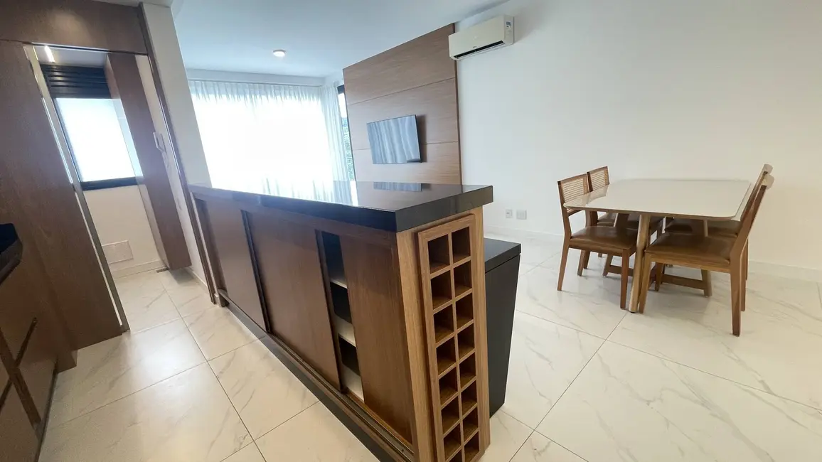Apartamento com 3 quartos para alugar, 126m2 em Jurerê Internacional, Florianopolis - SC - imagem 6 Foto 6 de Apartamento com 3 quartos para alugar, 126m2 em Jurerê Internacional, Florianopolis - SC