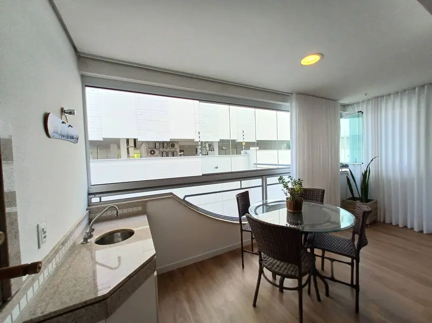 Apartamento com 2 quartos à venda, 117m2 em Jurerê Internacional, Florianopolis - SC - imagem 3 Foto 3 de Apartamento com 2 quartos à venda, 117m2 em Jurerê Internacional, Florianopolis - SC