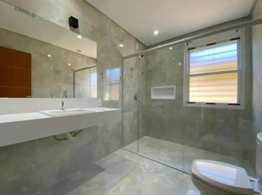 Foto 2 de Casa com 3 quartos para alugar, 220m2 em Jurerê Internacional, Florianopolis - SC