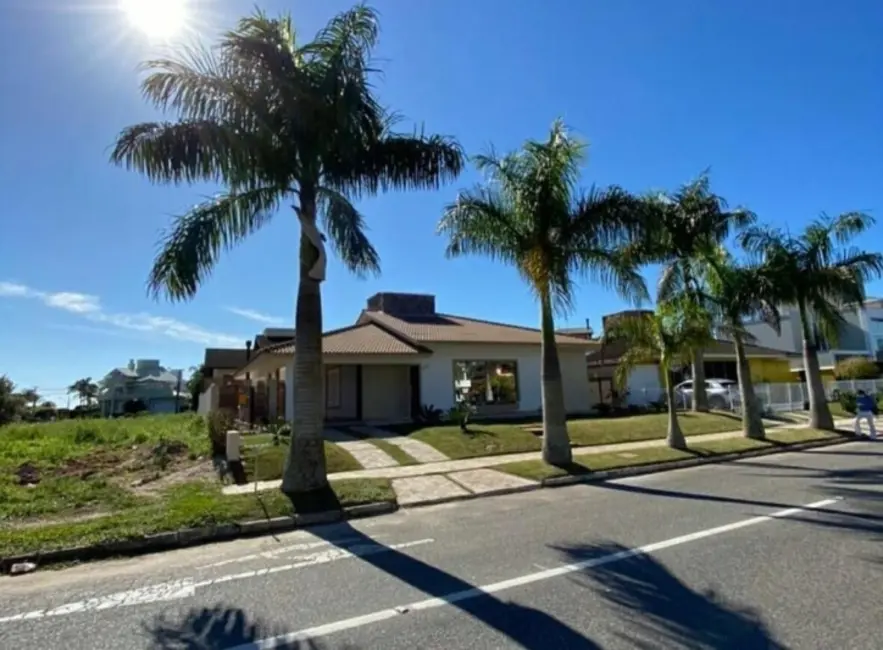 Foto 8 de Casa com 3 quartos para alugar, 220m2 em Jurerê Internacional, Florianopolis - SC