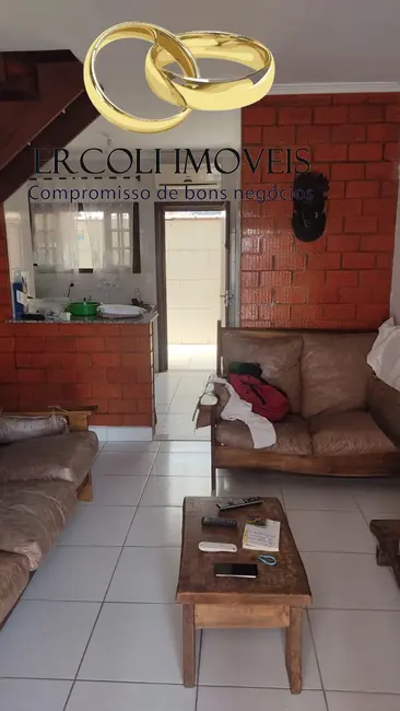 Casa de Condomínio com 2 quartos à venda, 50m2 em Itanhaem - SP - imagem 5 Foto 5 de Casa de Condomínio com 2 quartos à venda, 50m2 em Itanhaem - SP
