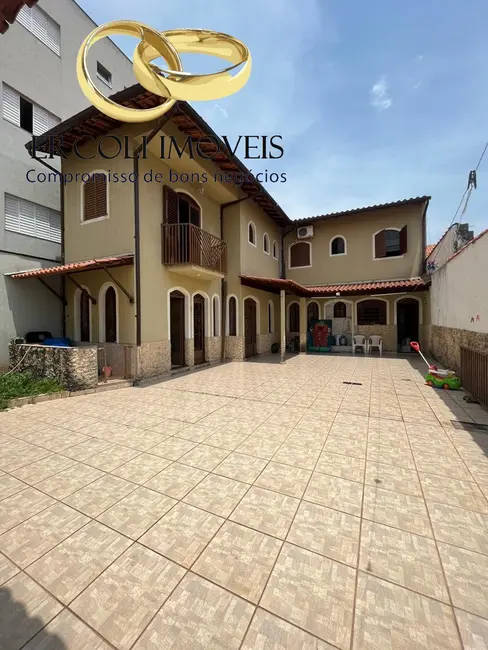 Casa com 3 quartos à venda, 250m2 em Aricanduva, São Paulo - SP - imagem 1 Foto 1 de Casa com 3 quartos à venda, 250m2 em Aricanduva, São Paulo - SP