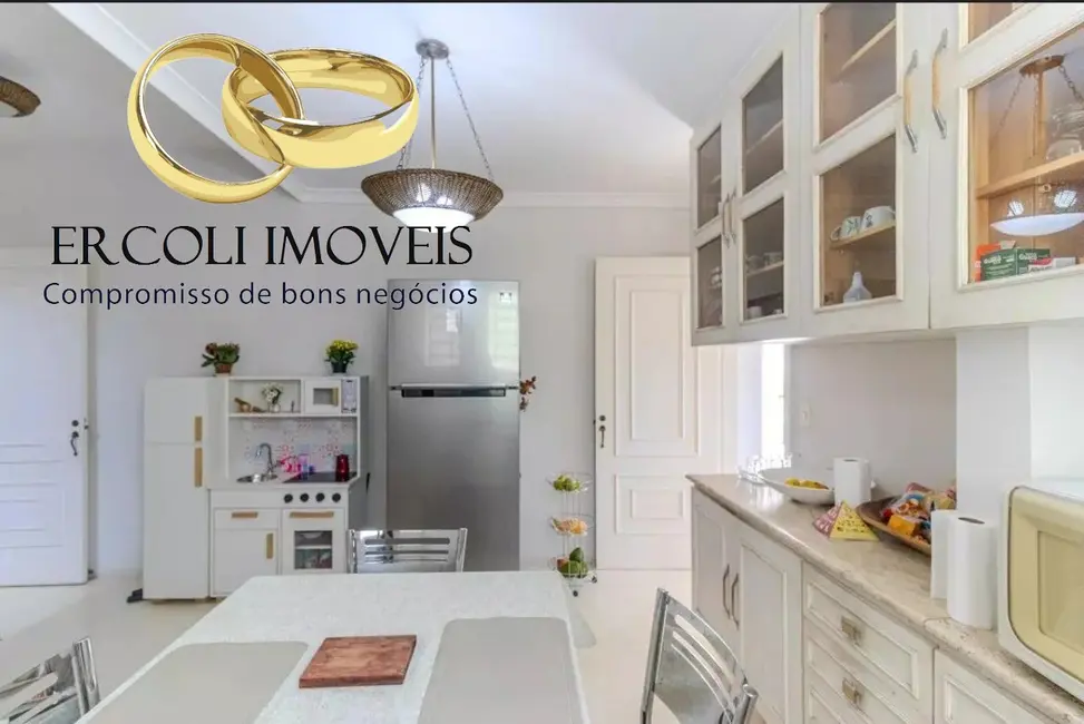 Foto 5 de Casa com 3 quartos à venda, 300m2 em Pacaembu, São Paulo - SP