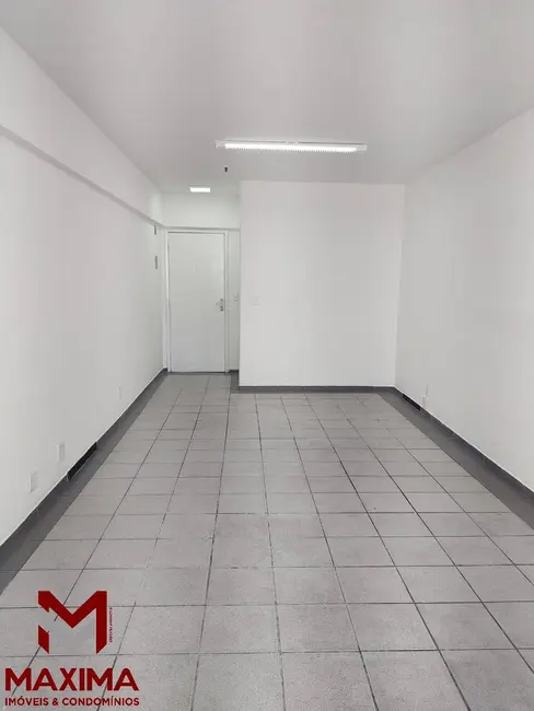 Foto 6 de Sala Comercial para alugar, 30m2 em Jardim Vinte e Cinco de Agosto, Duque De Caxias - RJ