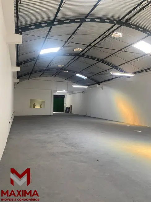 Foto 1 de Armazém / Galpão para alugar, 220m2 em Parque Duque, Duque De Caxias - RJ