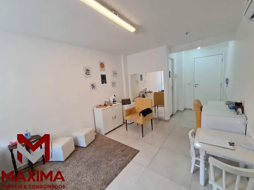 Sala Comercial à venda em Jacarepaguá, Rio De Janeiro - RJ - imagem 2 Foto 2 de Sala Comercial à venda em Jacarepaguá, Rio De Janeiro - RJ