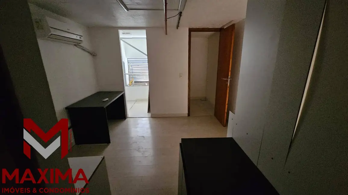 Sala Comercial à venda e para alugar, 40m2 em Jacarepaguá, Rio De Janeiro - RJ - imagem 8 Foto 8 de Sala Comercial à venda e para alugar, 40m2 em Jacarepaguá, Rio De Janeiro - RJ