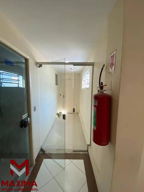 Sala Comercial à venda e para alugar, 26m2 em Centro, Duque De Caxias - RJ - imagem 6 Foto 6 de Sala Comercial à venda e para alugar, 26m2 em Centro, Duque De Caxias - RJ