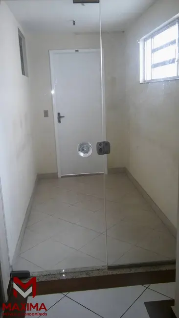 Foto 2 de Sala Comercial à venda, 30m2 em Centro, Duque De Caxias - RJ