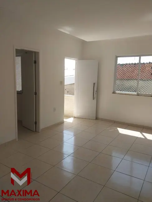 Casa com 1 quarto para alugar em Parque Centenário, Duque De Caxias - RJ - imagem 3 Foto 3 de Casa com 1 quarto para alugar em Parque Centenário, Duque De Caxias - RJ