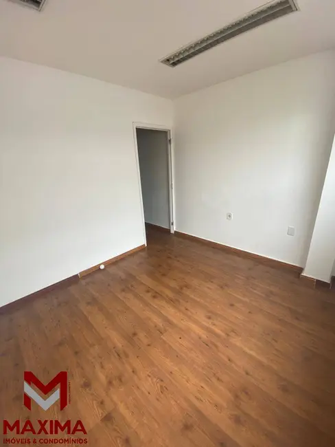 Foto 1 de Sala Comercial para alugar, 20m2 em Centro, Duque De Caxias - RJ